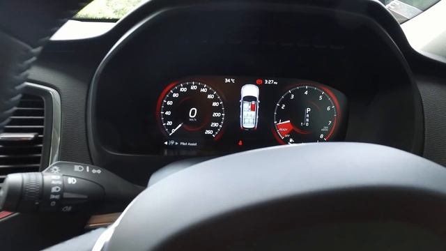 2018 Volvo XC90 T5 - RM30k cheaper than the T8 | EvoMalaysia.com смотреть онлайн