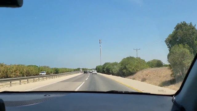 Израиль. Получаю даркон-загранпаспорт. Из Ашдода в Ашкелон. Обновляю теудат зеут-внутренний паспорт смотреть онлайн