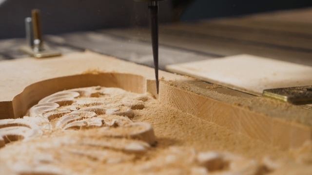 Как фрезеровать бук и МДФ на фрезерном станке с ЧПУ. Особенности фрезеровки.mp4 смотреть онлайн