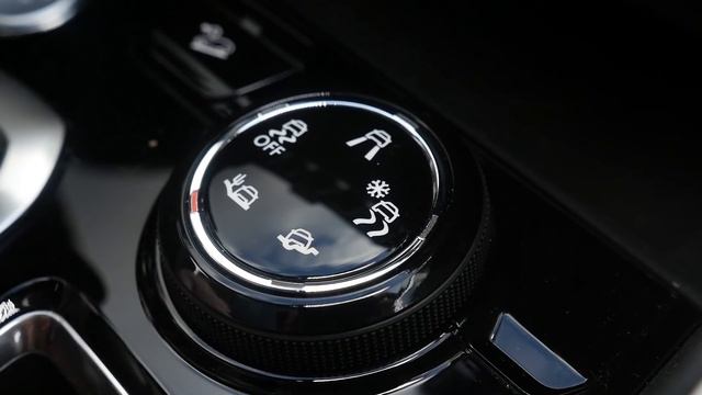 Пежо 5008: проверяем проходимость и вместимость