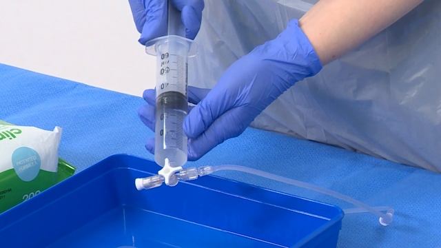 Fluid bolus administration using the 3 way tap method смотреть онлайн