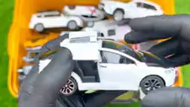 Box Full Welly Cars Diecast Cars Ferrari, Lamborghini, Jaguar, Lexus, Mazda, Honda, Maserati #152 смотреть онлайн