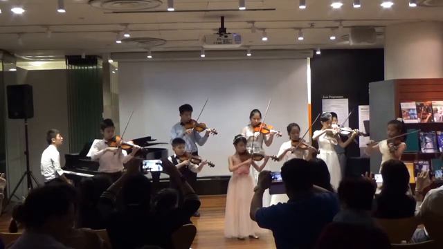 Rondo the English Dancing Master & Theme from the Red Sarafan смотреть онлайн