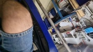 первая замена масла на субару VX в гараже