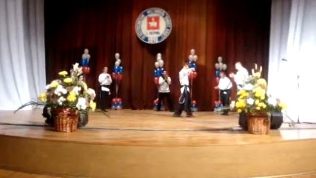 Кадеты Каспийска танцуют лезгинку в Перми смотреть онлайн
