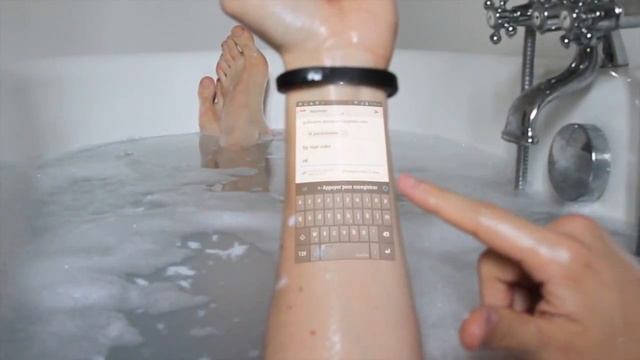 The Cicret Bracelet: Answer emails in your bathtub смотреть онлайн