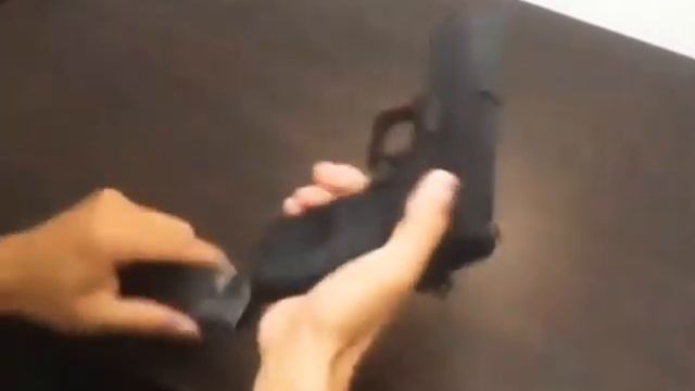 Cup Song But With A Gun (Among us) (Meme) (VENT) смотреть онлайн