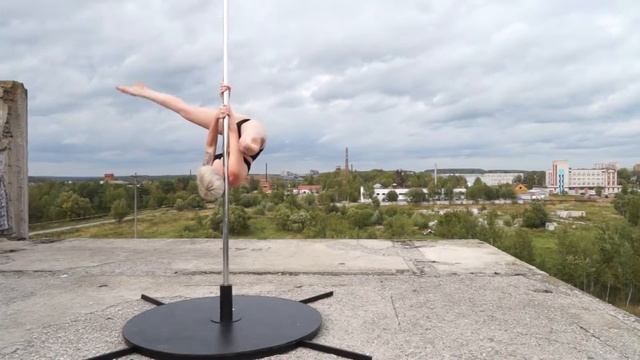 Танец на пилоне. смотреть онлайн
