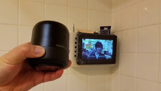 Anker SoundCore Mini 2 test while in the shower with fan on смотреть онлайн