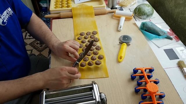 Ультрасовременная пельменница под тестораскатку Бриллиант смотреть онлайн