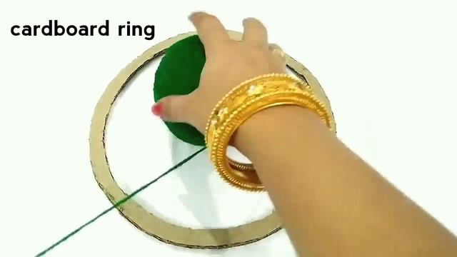 DIY Wall Hanging Out Of Wool / Wool Flower Making / Home Decoration Idea смотреть онлайн