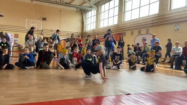 Первенство брянской области по брейкингу | 7-9лет смотреть онлайн
