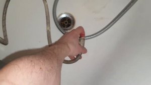 Как слить воду с водонагревателя. Бойлер. Спускаем воду.