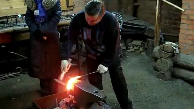 Беларусь. Кузница в Дудутках / Belarus. Forge in Dudutki смотреть онлайн