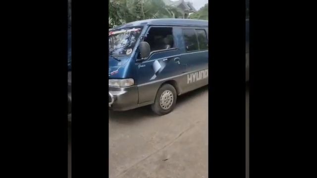 CHECK THIS OUT ! HYUNDAI GRACE. MODEL 2001 DIESEL & MANNUAL