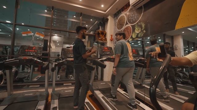 S8UL ROLE CHANGING : GYM EDITION смотреть онлайн