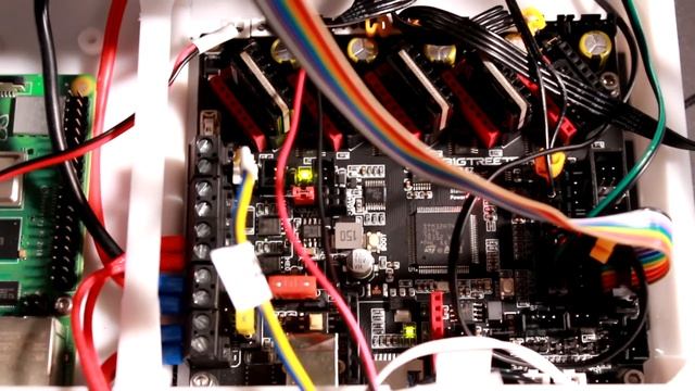 Can an old Ender 3 be upgraded to be as good as a new printer? I test it out with the new SKR3 EZ. смотреть онлайн