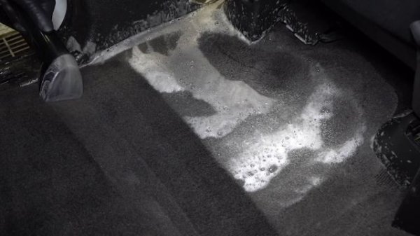 Deep Cleaning a DISASTER Work Truck! | The Detail Geek