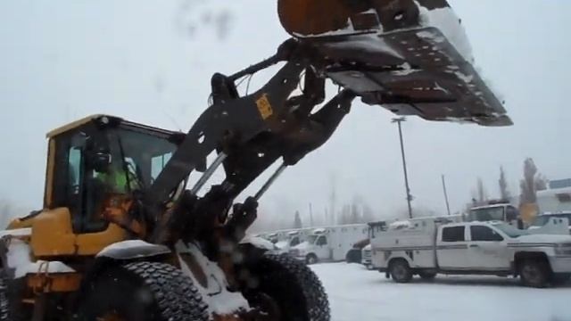 GovDeals: 2009 Volvo L90F Wheel Loader смотреть онлайн
