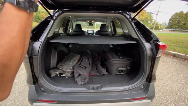 2021 Toyota RAV4 Adventure test drive & review — average guy tested #APPROVED | filmed in 4K смотреть онлайн