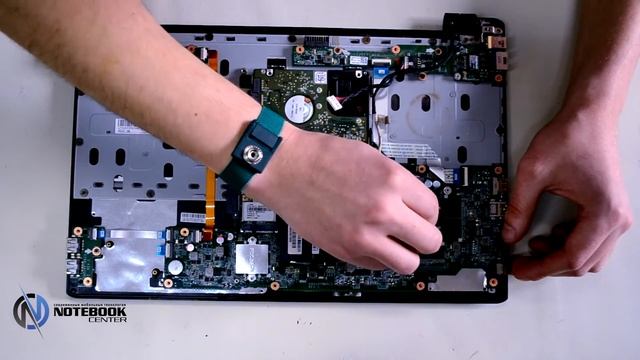 Acer Aspire V5-551G - Disassembly And Cleaning