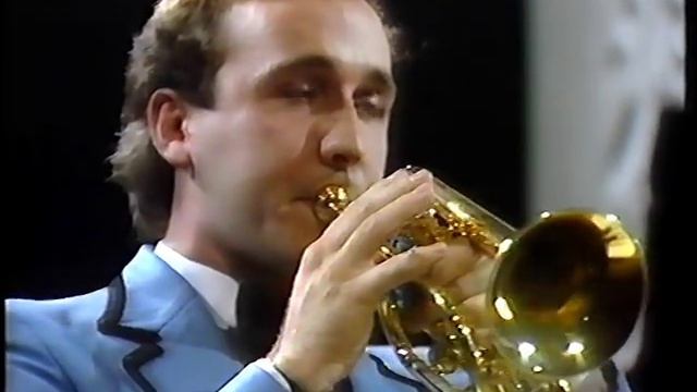 Cleopatra Roger Webster Carlton Main Frickley Colliery Band смотреть онлайн