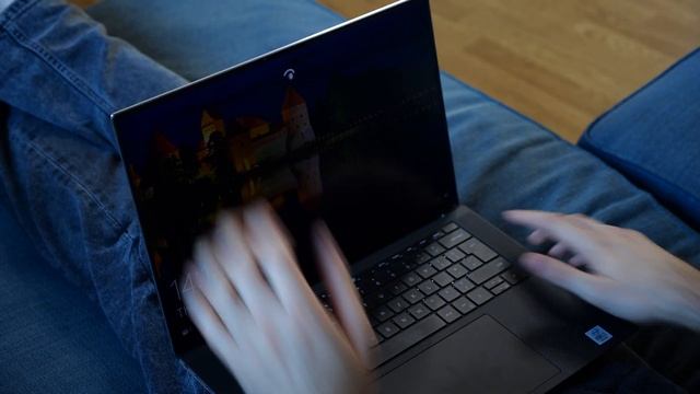 Dell XPS 15 2020 - Windows Premium Overview смотреть онлайн