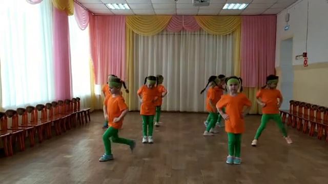 Все знакомые девчонки глаза не смогут оторвать ? смотреть онлайн