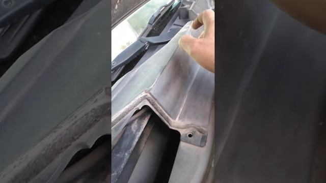 Cambiar filtro de a/c de una Chevrolet equinox 05 смотреть онлайн