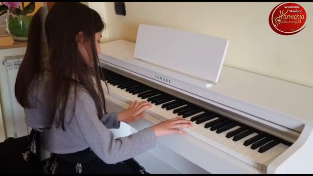 Giada Panetta - Valzer IVb n.11 / Una storia lieta / Sonatina op.36 n.2 (I mov.) / Lyric Piece смотреть онлайн