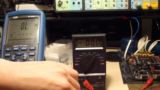 CM-7115A miernik pojemności kondensatorów (capacitance meter) смотреть онлайн