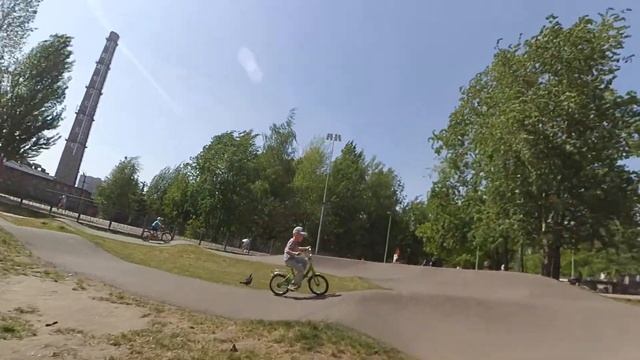 Казань, самокатеры на памп-треке смотреть онлайн