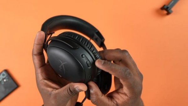 HyperX Cloud III Wireless is Awesome: Here's Why!