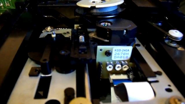 DENON DCD-1015. Обзор, диагностика и ремонт CD проигрывателя. Замена "столика" диска и лаз. головки смотреть онлайн