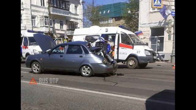В Курске байкер въехал в багажник автомобиля и погиб смотреть онлайн