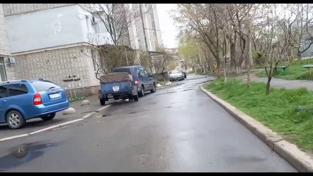 Бердянск. Утренняя вело-прогулка по городу. 09.04.2023 смотреть онлайн