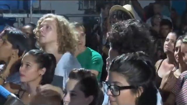 David Torrens canta a Camagüey смотреть онлайн