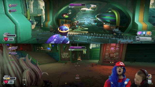 FGTEEV Mario & Chase play GRAVEYARD OPS w/ GIGA Torchwood & Super Bean (PVZ Garden Warfare 2 #6) смотреть онлайн