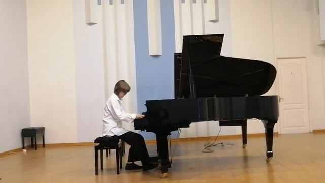 Гайдн И.Соната Ре мажор #37 1ч. Haydn I.Sonata D dur #37 1mvt смотреть онлайн
