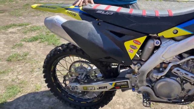 RMZ 450 Cold start + stock sound смотреть онлайн