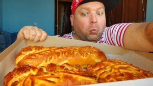 МУКБАНГ ПИРОГИ с сыром и горбушей/ОБЖОР Кулебяка с мясом
