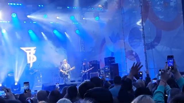 7Б - Некрещёная луна. LIVE / Барнаул 02.09.2023 смотреть онлайн