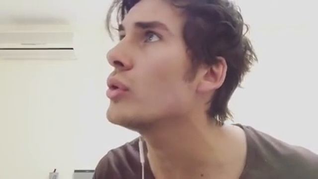 Dvicio ~ Andrés Ceballos - Я хочу тебя любить (cover in Russian) смотреть онлайн