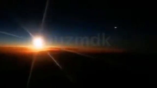 В китае упал метеорит диаметром 2 метра Сведение, по словам очевидцев, длилось почти 2 минуты смотреть онлайн