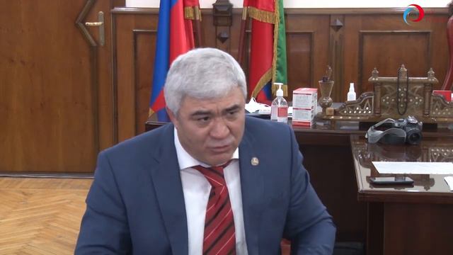 Глава Буйнакска ответил на вопросы представителей республиканских и местных СМИ смотреть онлайн