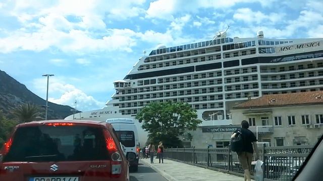 Нашли рулетики из рыбки :) // TravelVlog // Day 3