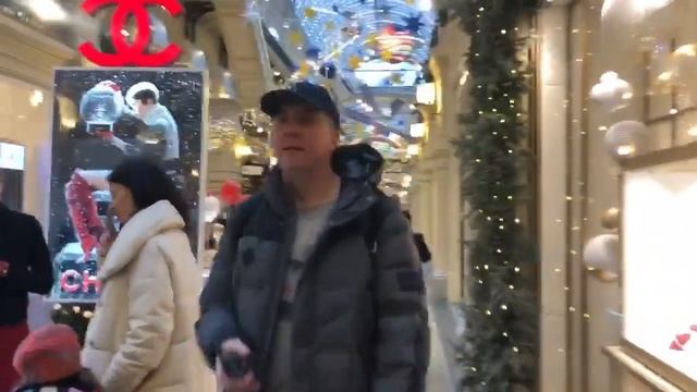ГУМ НОВЫЙ ГОД 2020!!))) ВЫСТАВКА ДИЗАЙНЕРСКИХ ЁЛОК!))) смотреть онлайн