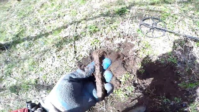 А СЕРЕБРО БЫЛО РЯДОМ ! ПОИСК МОНЕТ И ДРЕВНОСТЕЙ С МЕТАЛЛОИСКАТЕЛЕМ ! смотреть онлайн