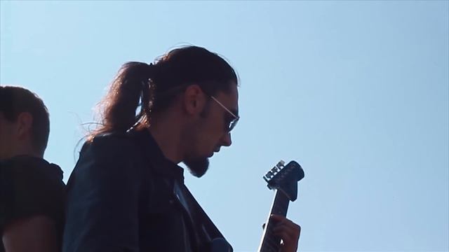 9.0.3 Я люблю тебя! Official Video© смотреть онлайн