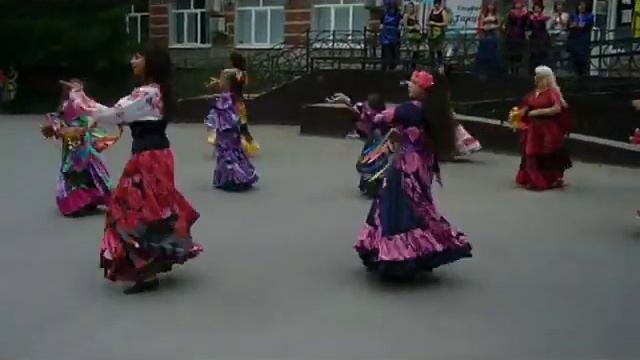 90-летие ДОСААФ России - Липецк . Танцы "Алмазы" смотреть онлайн